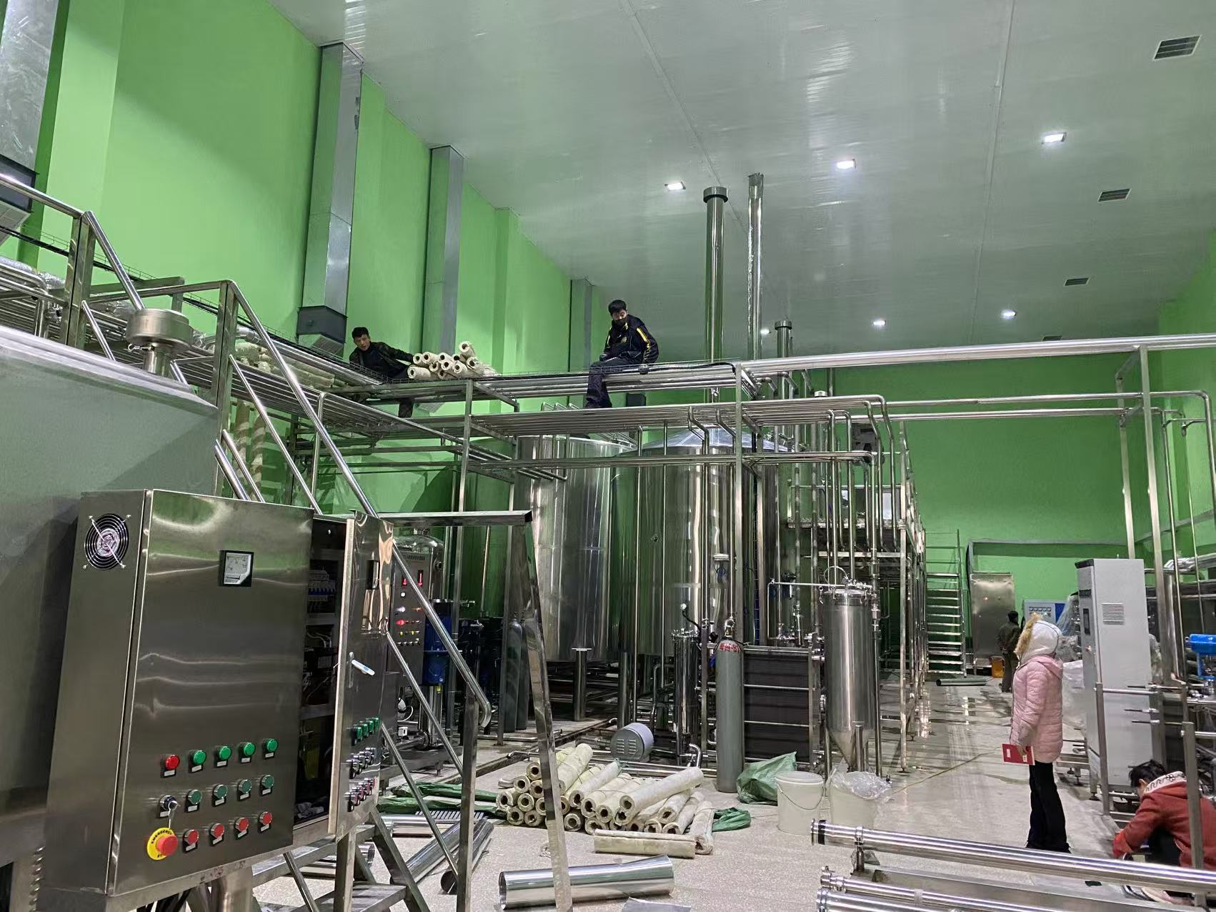 昂仁精酿啤酒设备厂—精酿啤酒设备制造：传承工艺与创新科技的交融
